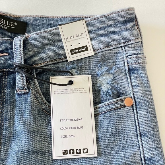 NWT Judy Blue High Waist Slim Bootcut Slit Hem Jean Light Wash 3 / 26 - Picture 11 of 14